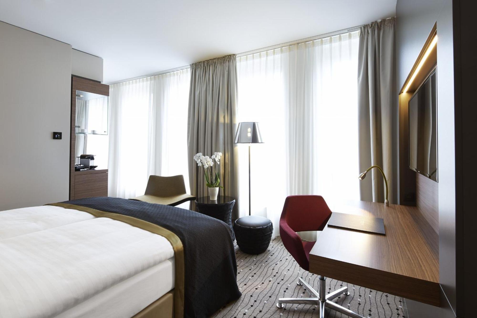 Steigenberger Hotel Am Kanzleramt — Photos 1